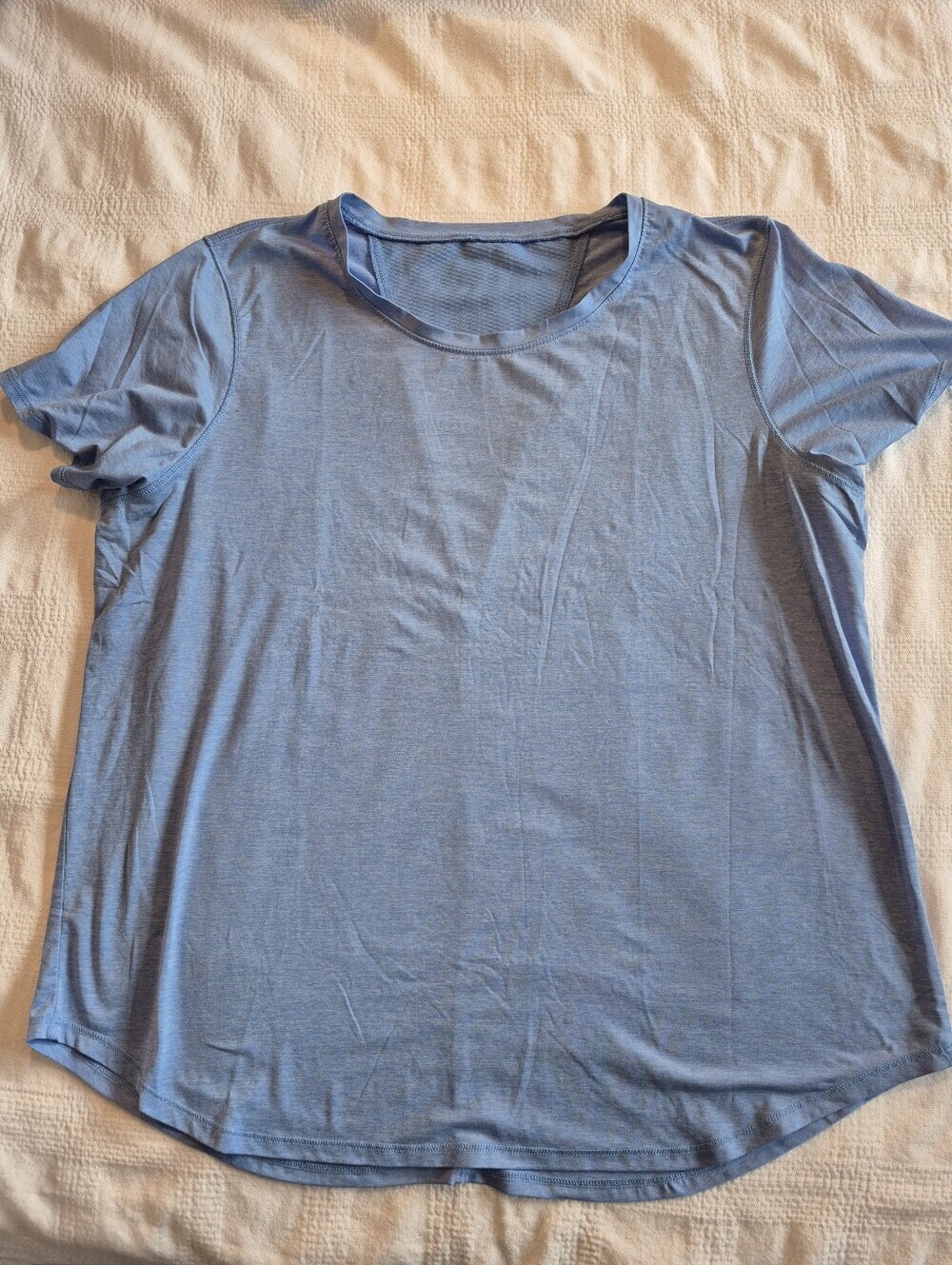 Women's XXL light blue buttery soft short sleeve shirt, VGUC